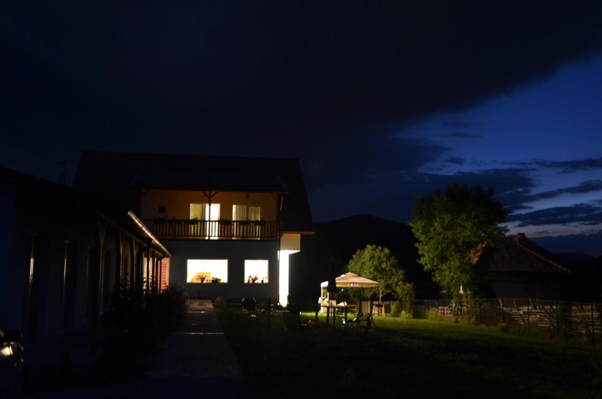 Pensiunea Poezii Alese Valea Drăganului Esterno foto